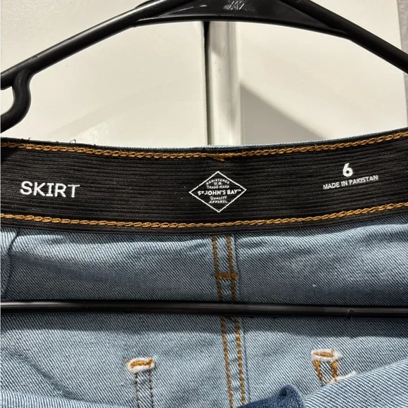 St. John's Bay Light Blue Denim Skirt with Contrast Stitching - Picture 3 of 4